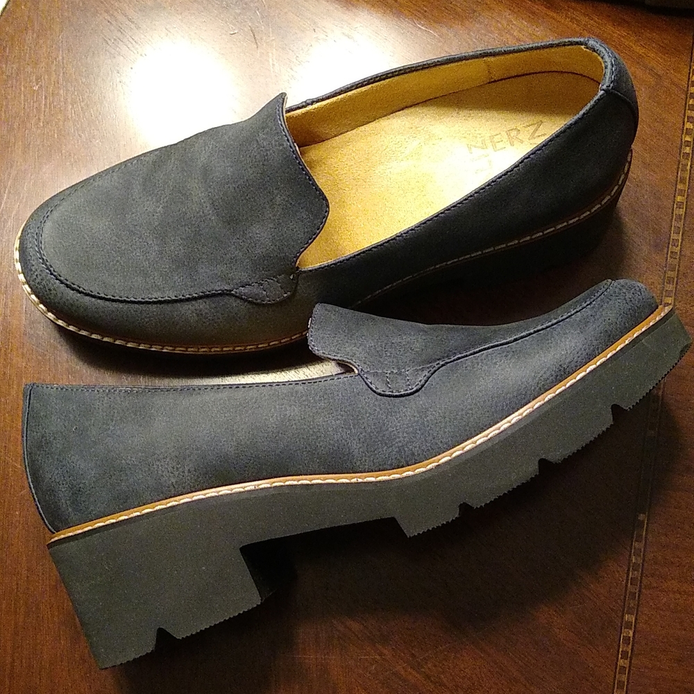 EUC Naturalizer Cabaret Heeled Loafer